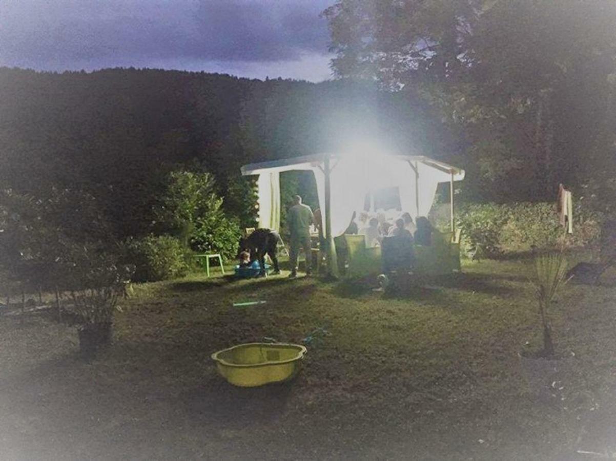 Un Petit Coin De Paradis Gluiras Esterno foto